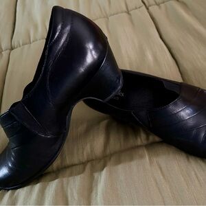 CLARKS ACTIVE AIR, LEATHER ARTISAN WOMANS SUPER CUTE SHOES…